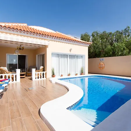 Willa Isla Wonderful 3 Bedroom Private Heated Pool Callao Salvaje